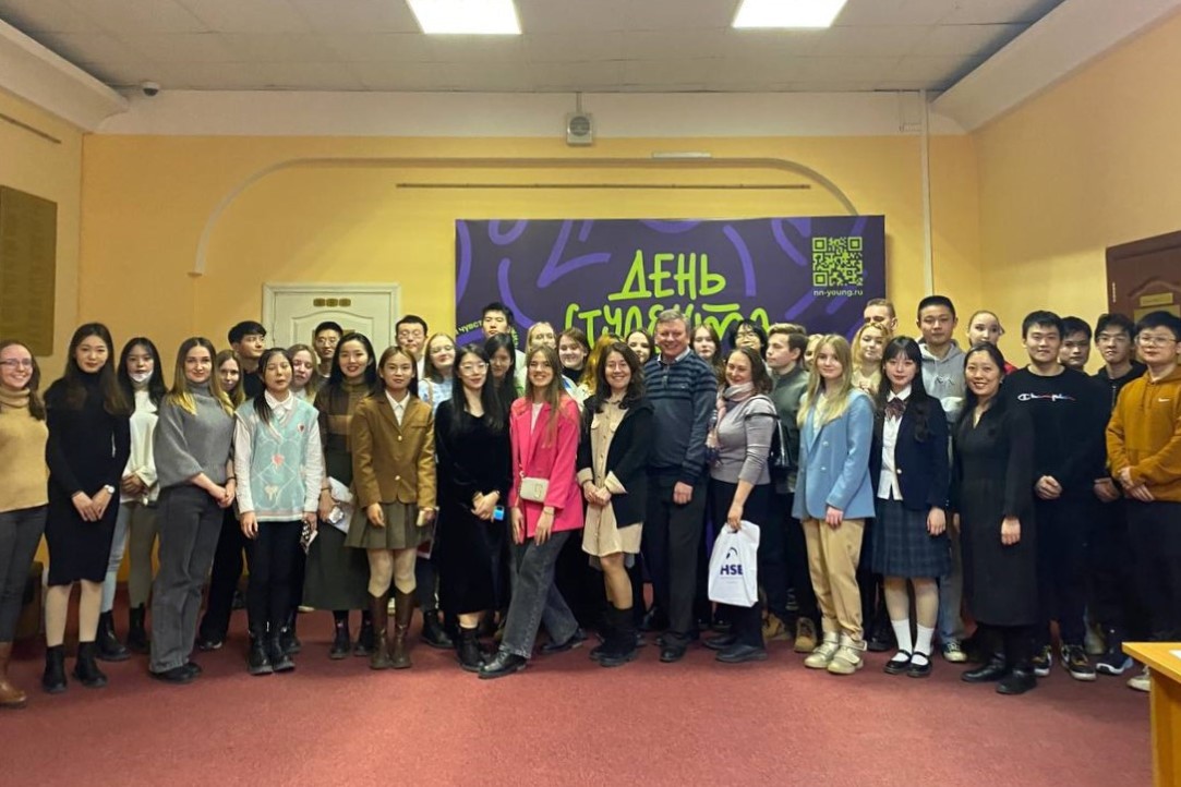 HSE Students Support Phonetics Competition for Chinese Students