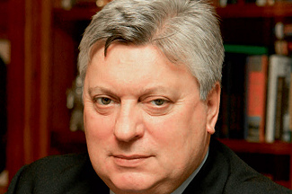 Анатолий Торкунов, ректор МГИМО: «Увлечение англоязычной наукой для такой большой страны, как Россия, где одной из основ развития нации является, естественно, русский язык, было бы непростительной ошибкой»