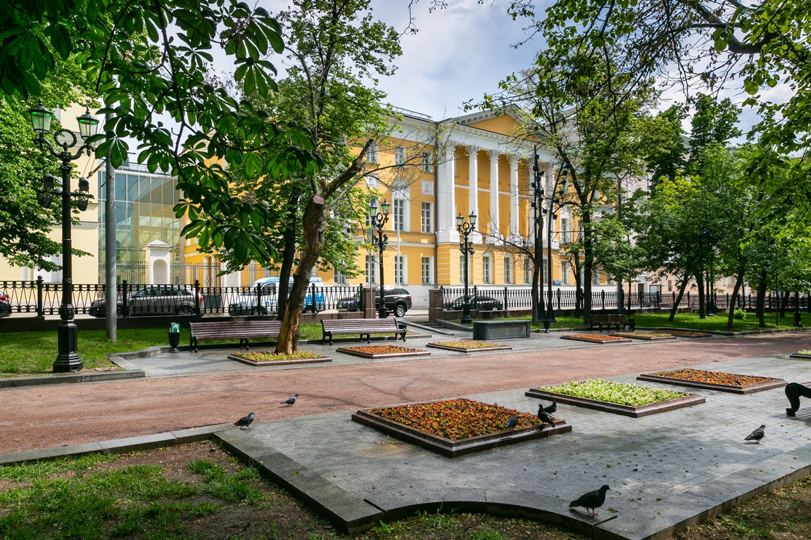 Высшее 11. Высшая школа экономики, Москва, Покровский бульвар. Покровский бульвар 11 ВШЭ. НИУ ВШЭ Москва Покровский бульвар. ВШЭ корпус Покровский бульвар.