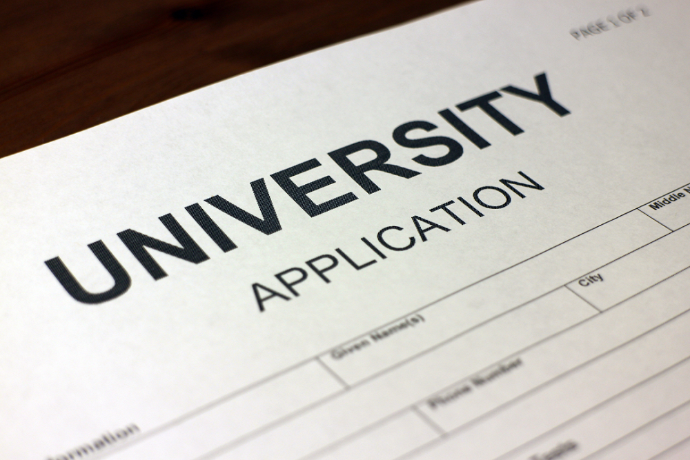 Applying for university. Application to University. Application for University. Applying to University. University applicants.