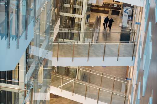 Вниманию иностранных студентов - первокурсников 2025! Иллюстрация к новости: Вниманию иностранных студентов - первокурсников 2025!